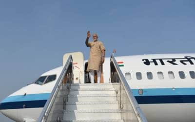 modi visits gujarat20171022102154_l